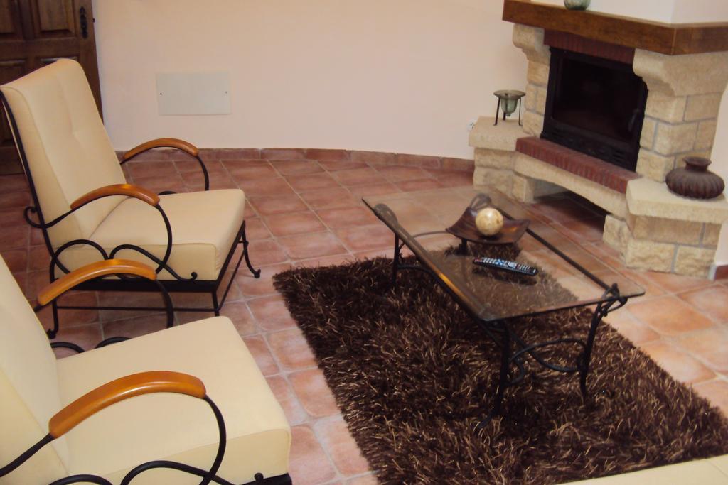 Casa Antiga Bed & Breakfast Odeceixe Exterior photo